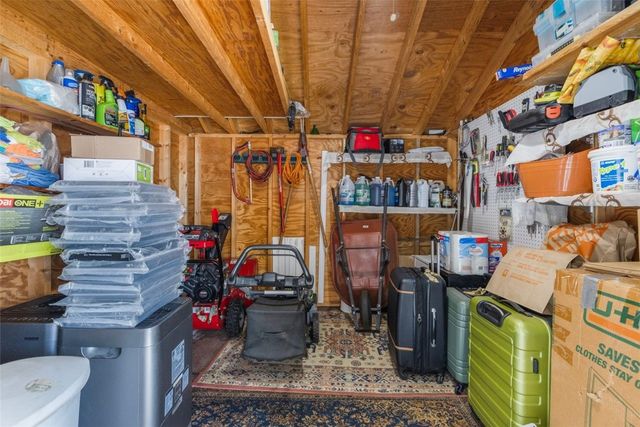 15 E Lane, Coventry, RI 02816