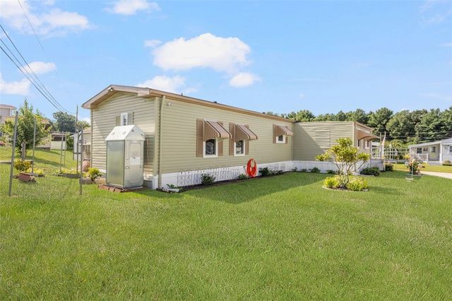 15 E Lane, Coventry, RI 02816