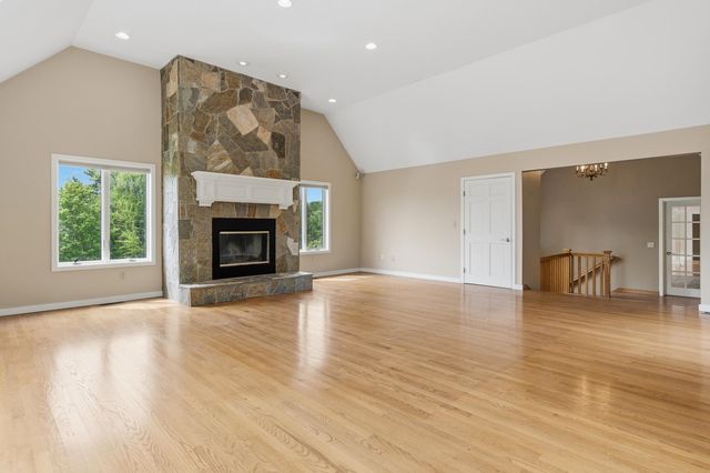 53-2 Pine Hill Road, Hollis, NH 03049