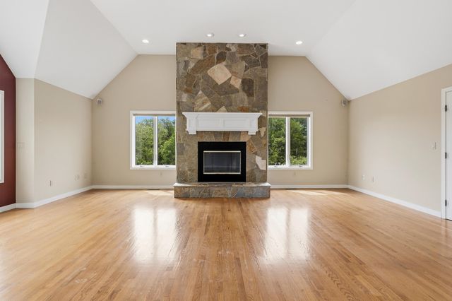 53-2 Pine Hill Road, Hollis, NH 03049