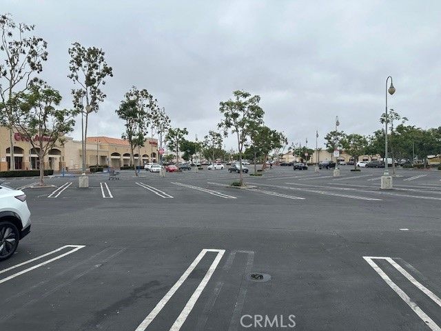 1601 W 17th Street, Santa Ana, CA 92706