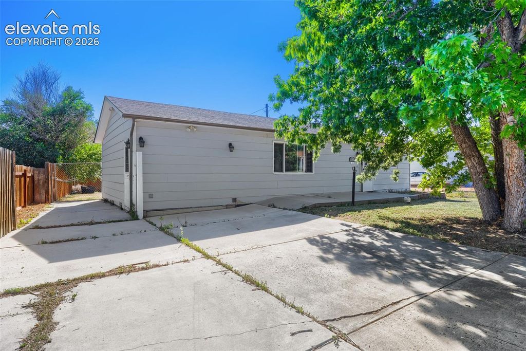 1133 Livingston Avenue, Colorado Springs, CO 80906 — photo 3