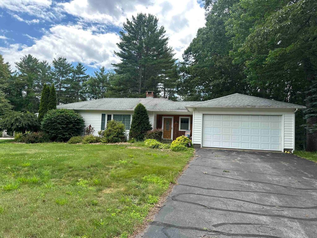 51 Crest Drive, Somersworth, NH 03878