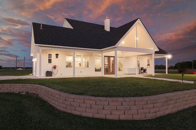 211 Knust Circle, Gholson, TX 76705