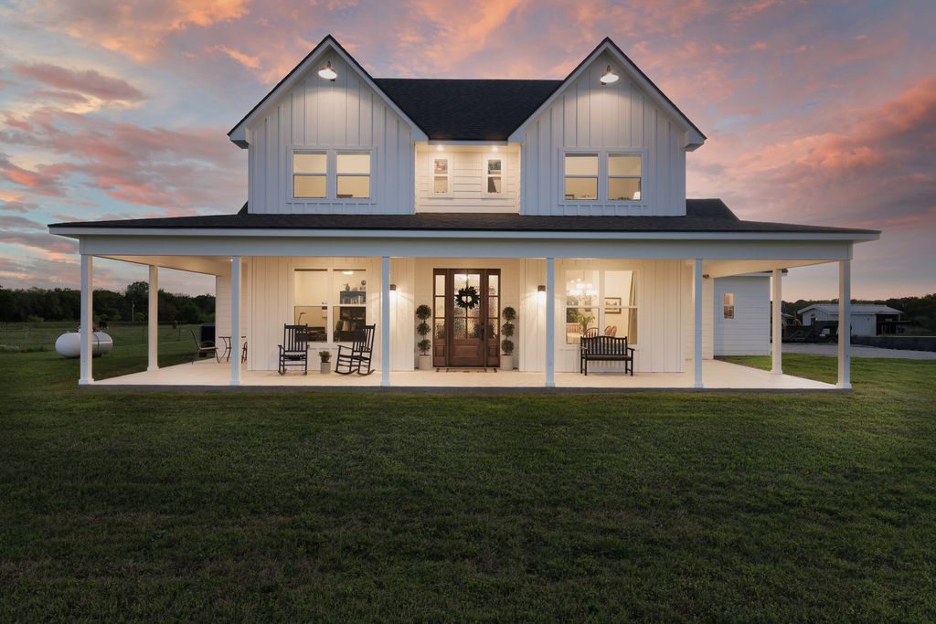 211 Knust Circle, Gholson, TX 76705