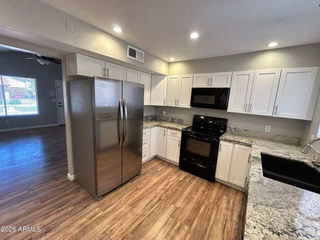 2207 W Monroe Street, Chandler, AZ 85224
