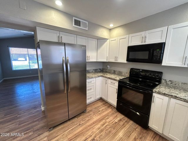 2207 W Monroe Street, Chandler, AZ 85224