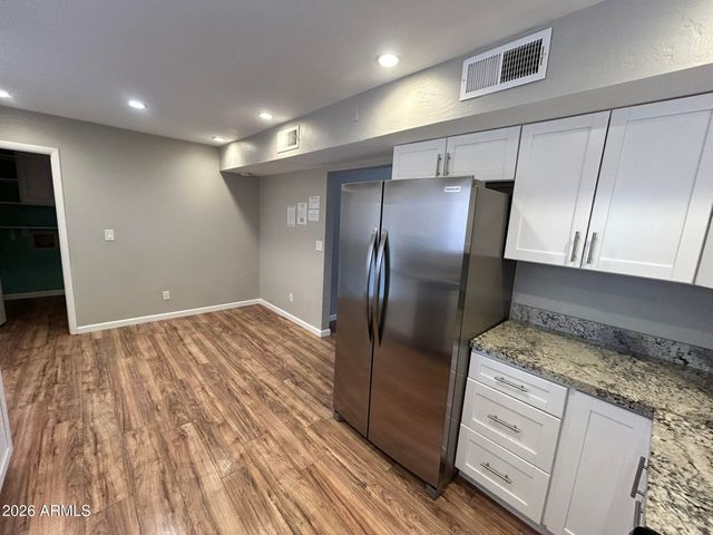 2207 W Monroe Street, Chandler, AZ 85224