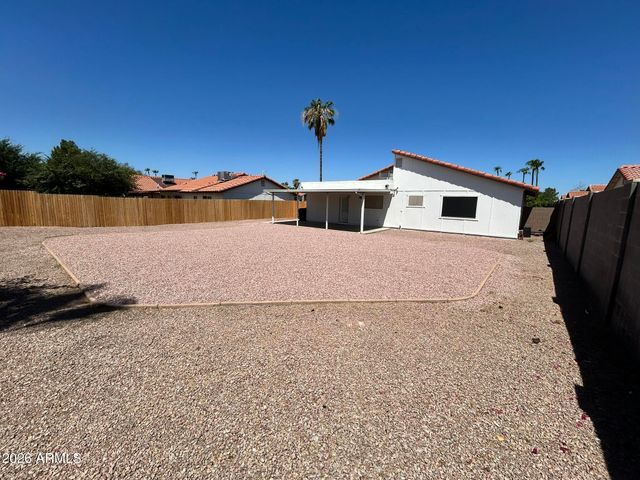 2207 W Monroe Street, Chandler, AZ 85224