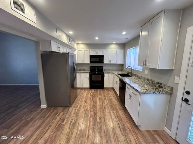 2207 W Monroe Street, Chandler, AZ 85224