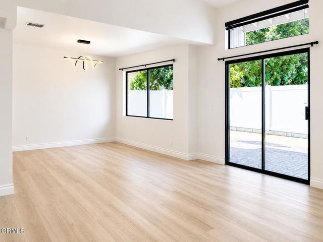 618 Artisan Road, Thousand Oaks, CA 91320