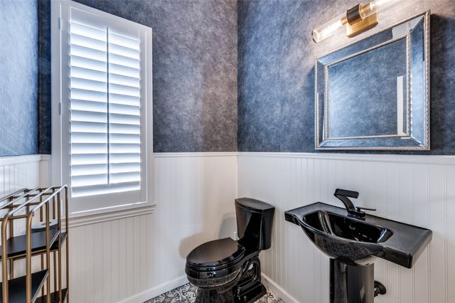 3772 Waterside Court, Addison, TX 75001