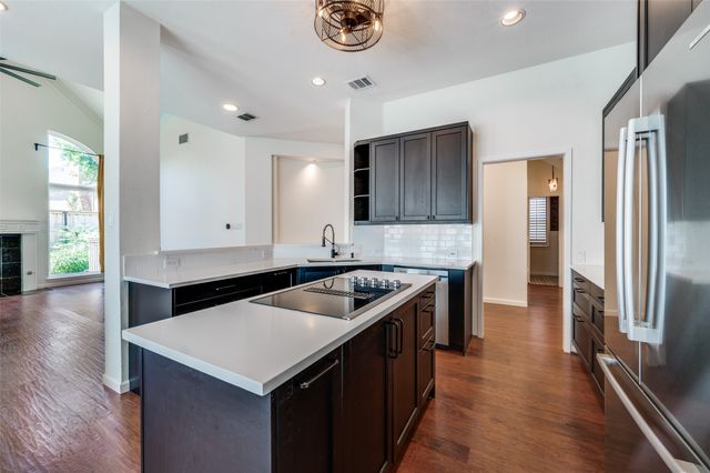 3772 Waterside Court, Addison, TX 75001