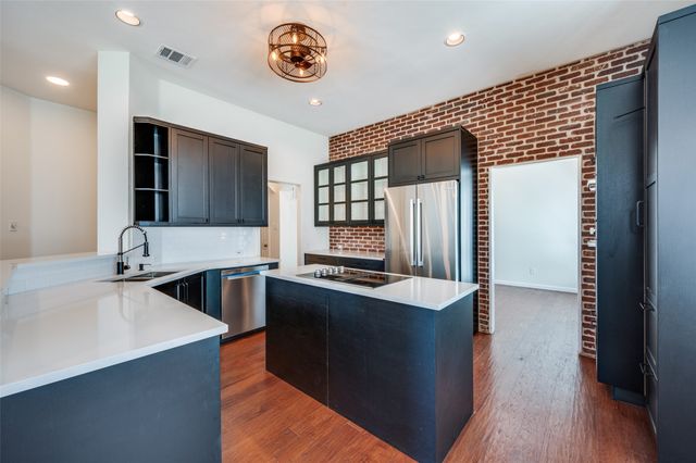 3772 Waterside Court, Addison, TX 75001