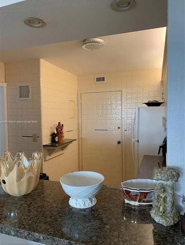 3140 S Ocean Dr 2303, Hallandale Beach, FL 33009