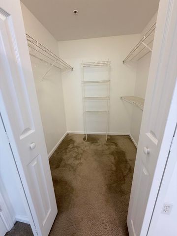 630 S SAPODILLA Avenue 323, West Palm Beach, FL 33401