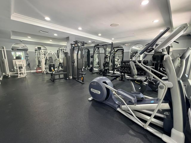 630 S SAPODILLA Avenue 323, West Palm Beach, FL 33401