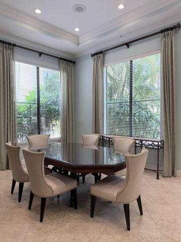 630 S SAPODILLA Avenue 323, West Palm Beach, FL 33401