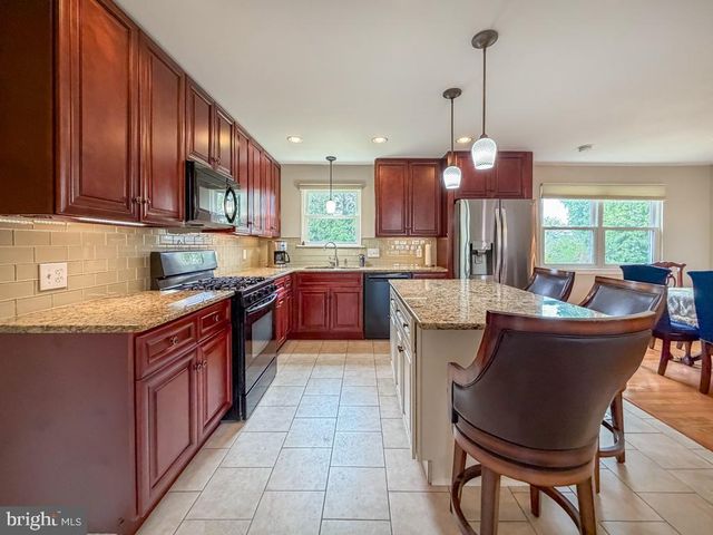 3041 SHEPPARD RD, Bensalem, PA 19020