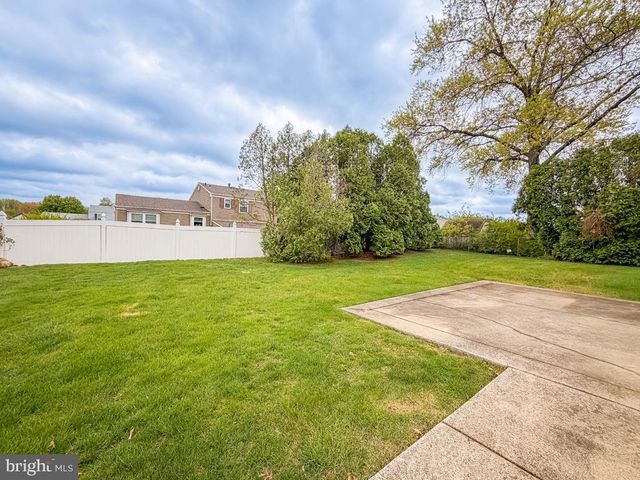 3041 SHEPPARD RD, Bensalem, PA 19020