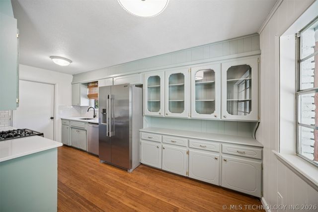 107 W 18th Street, Owasso, OK 74055
