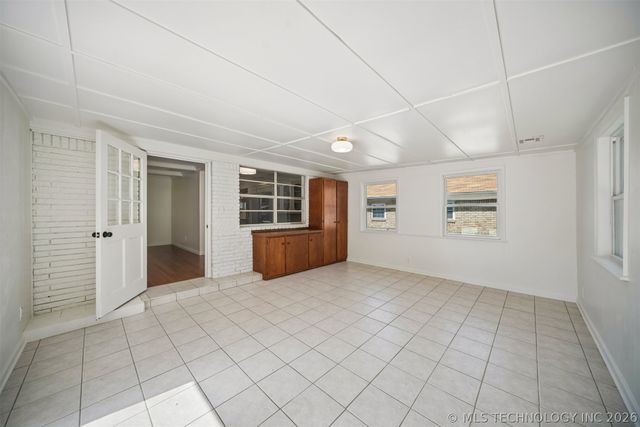 107 W 18th Street, Owasso, OK 74055