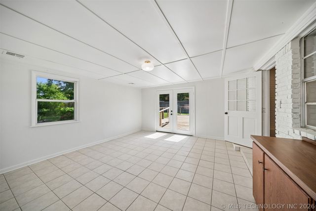 107 W 18th Street, Owasso, OK 74055