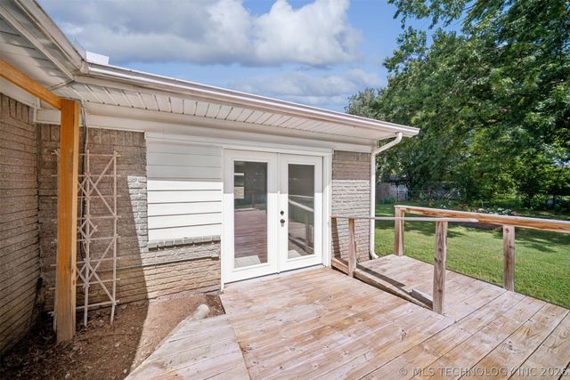 107 W 18th Street, Owasso, OK 74055