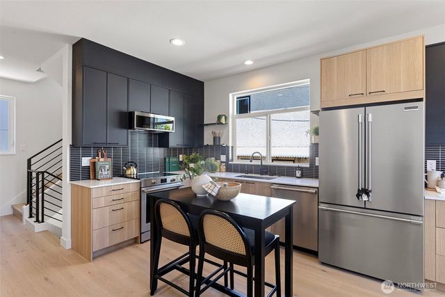 4430 Dayton Avenue N, Seattle, WA 98103