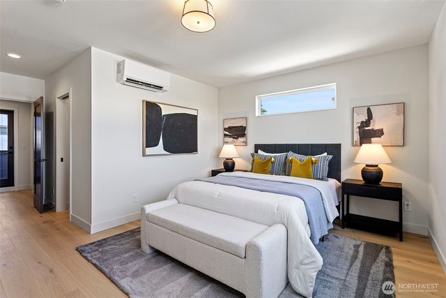 4430 Dayton Avenue N, Seattle, WA 98103
