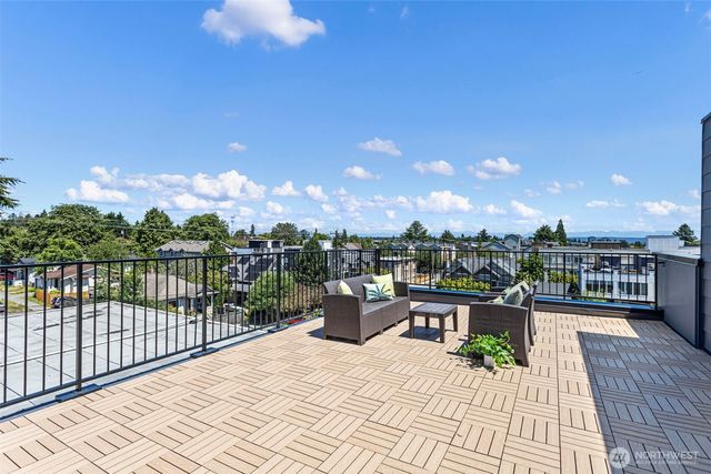 4430 Dayton Avenue N, Seattle, WA 98103