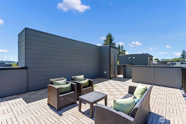 4430 Dayton Avenue N, Seattle, WA 98103