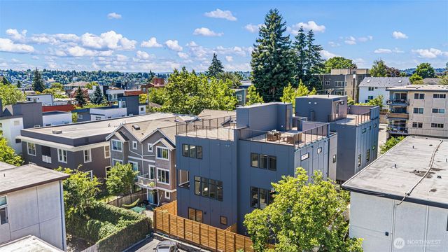 4430 Dayton Avenue N, Seattle, WA 98103