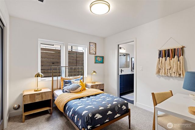 4430 Dayton Avenue N, Seattle, WA 98103