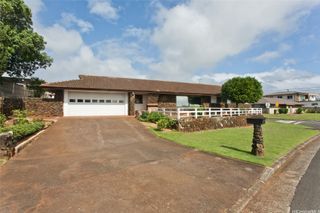 1008 Hoomoana Street, Pearl City, HI 96782