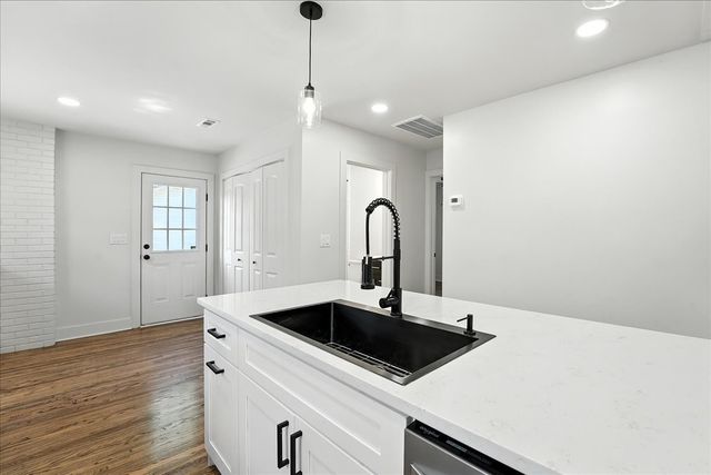 1148 Greenland Ave, Nashville, TN 37216