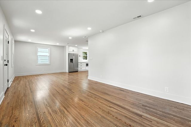 1148 Greenland Ave, Nashville, TN 37216