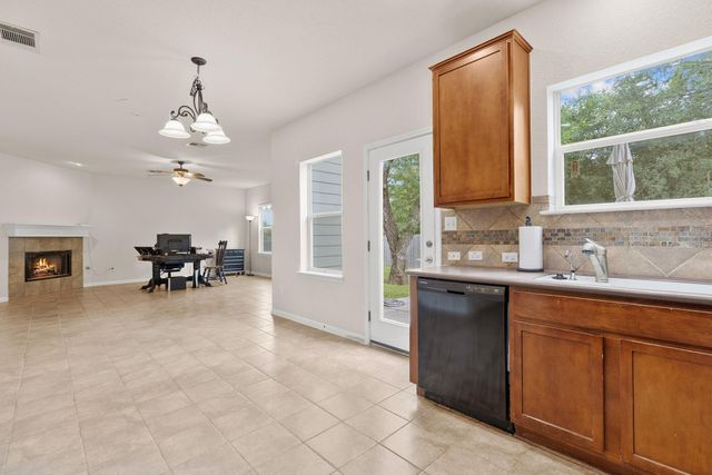 900 Brighton PL, Round Rock, TX 78665