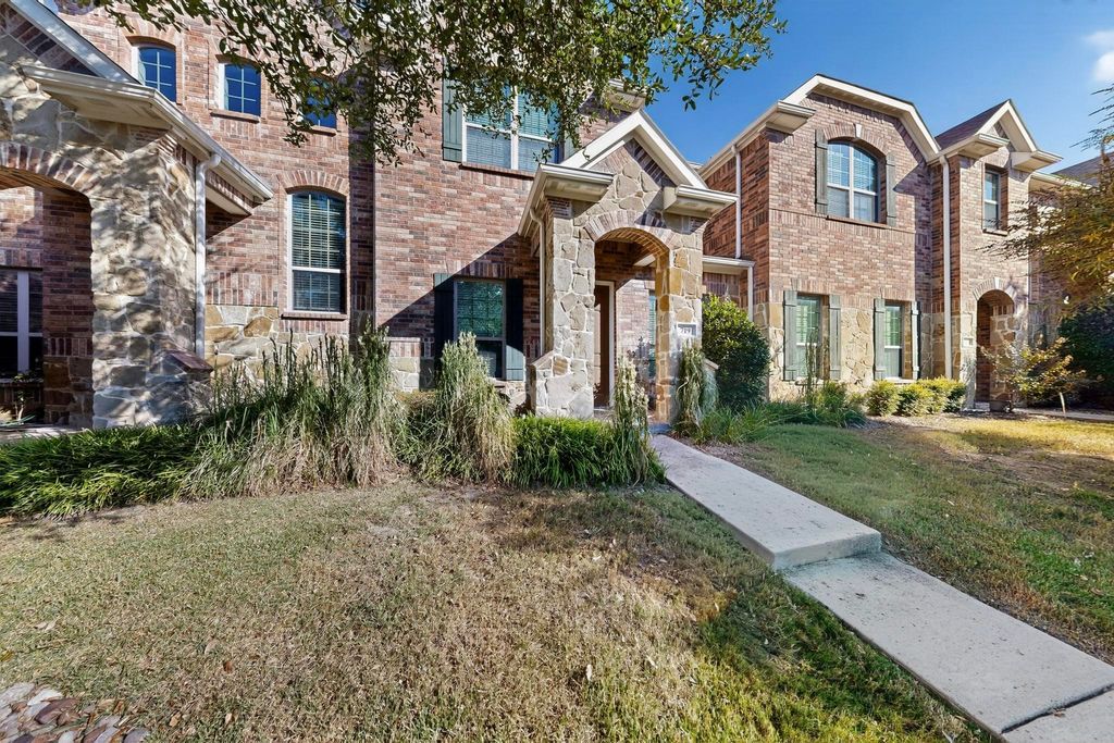 719 Emily Lane, Richardson, TX 75081