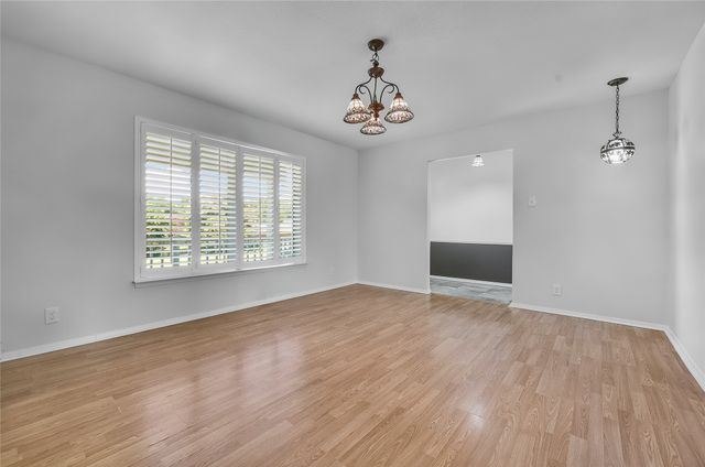 6645 Lange Circle, Dallas, TX 75214