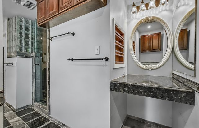 6645 Lange Circle, Dallas, TX 75214