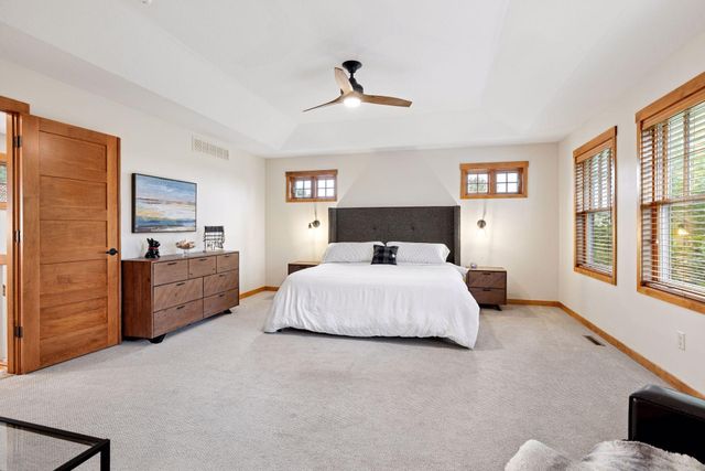 2934 Bobcat Trail NW, Prior Lake, MN 55372