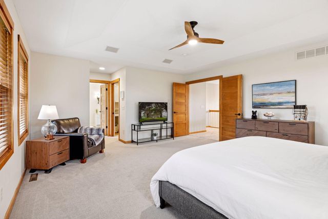 2934 Bobcat Trail NW, Prior Lake, MN 55372