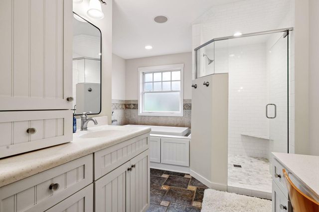 2934 Bobcat Trail NW, Prior Lake, MN 55372