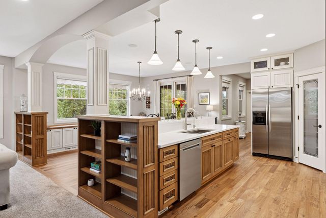 2934 Bobcat Trail NW, Prior Lake, MN 55372