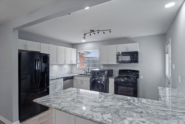 1302 Ann Arbor Drive, Corsicana, TX 75110