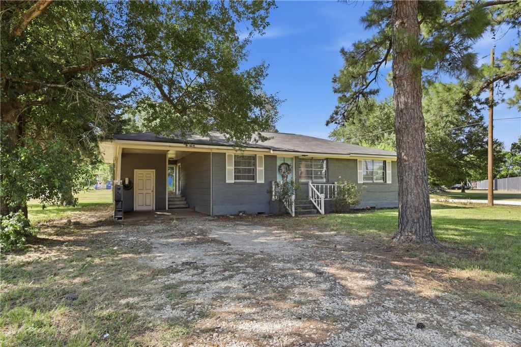 1425 East Collard Street, Madisonville, TX 77864 — photo 2