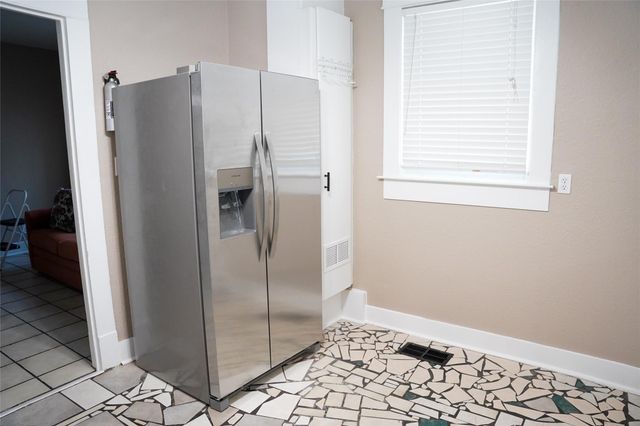 1712 19th Street 2, Galveston, TX 77550