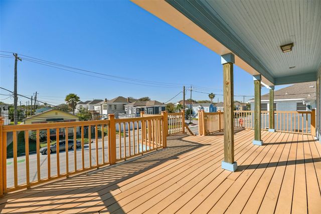 1712 19th Street 2, Galveston, TX 77550