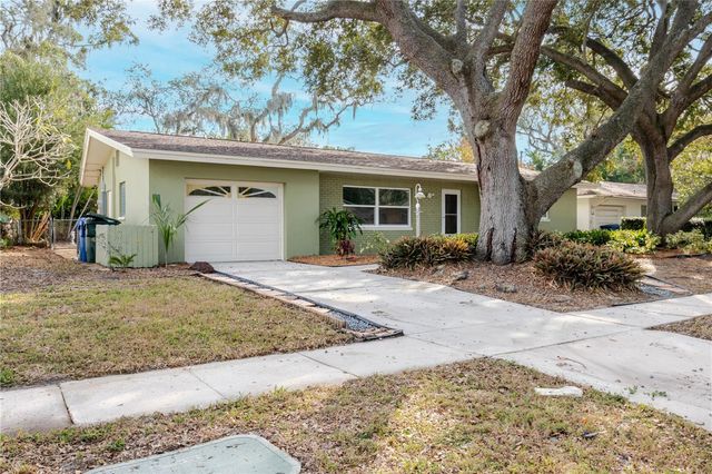 1721 WOODRIDGE DRIVE, Clearwater, FL 33756